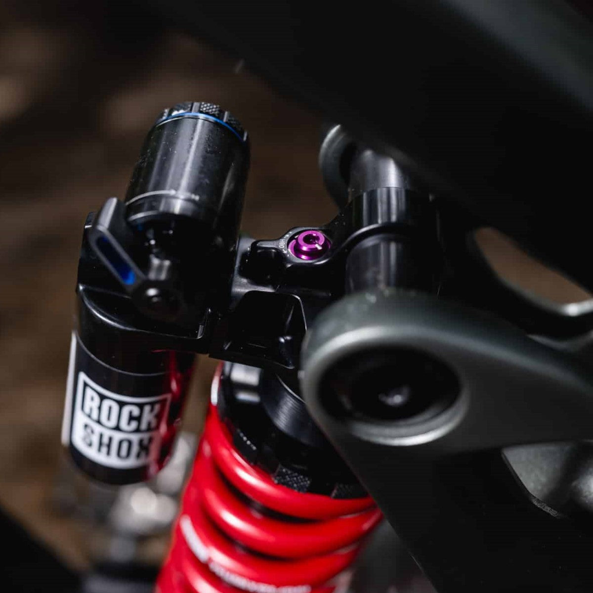 ROCKSHOX VIVID ULTIMATE RC2T HBO Ammortizzatore a molla standard per Santa Cruz Bronson 4 (2022+)