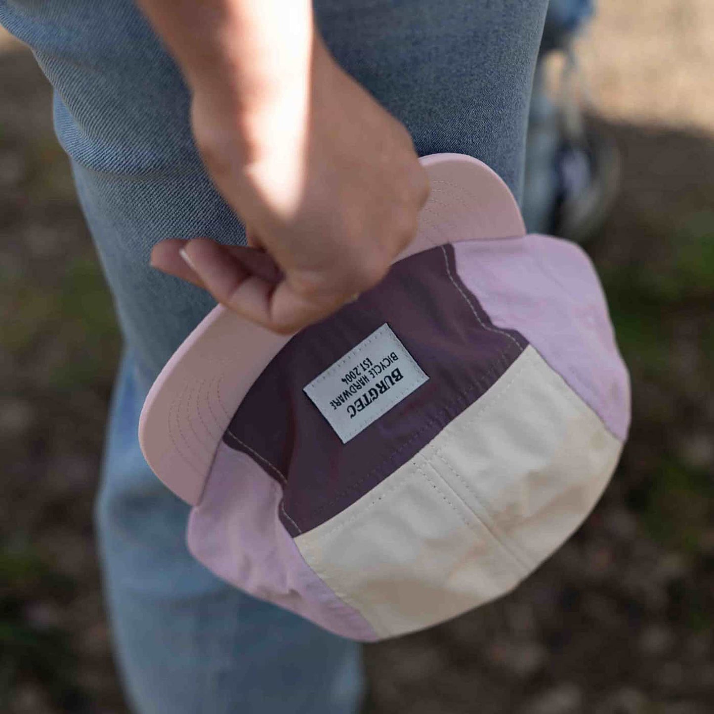Cappello BURGTEC COURIER FIVE PANEL Rosa limonata