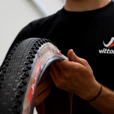 VITTORIA TERRENO XC RACE 29x2.4 Grafene/Silice Tubeless Ready Soft Beige Copertoni