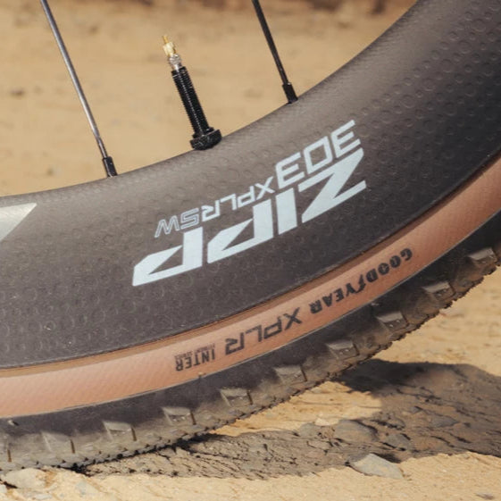 Coppia di ruote ZIPP 303 XPLR SW DISC Tubeless (Center Lock)