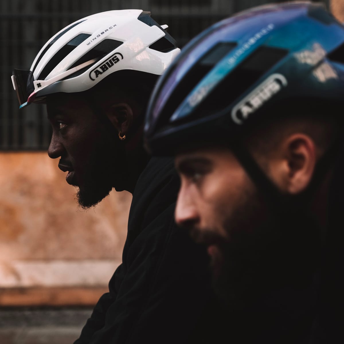 Casco da strada ABUS WINGBACK Bianco