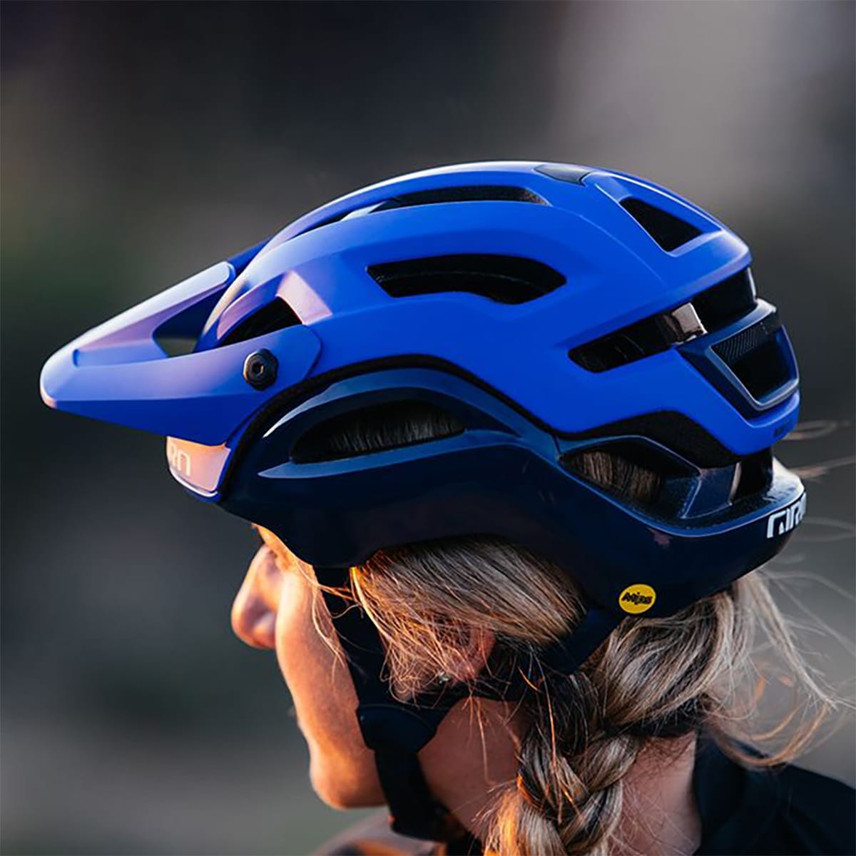 GIRO MANIFEST MIPS Casco MTB Grigio