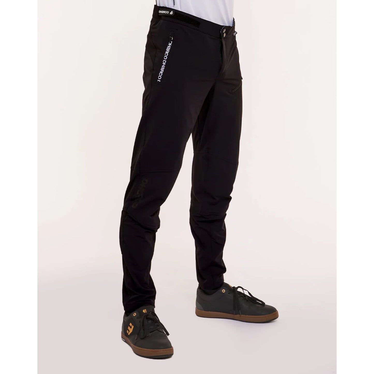 DHARCO GRAVITY Pantaloni neri