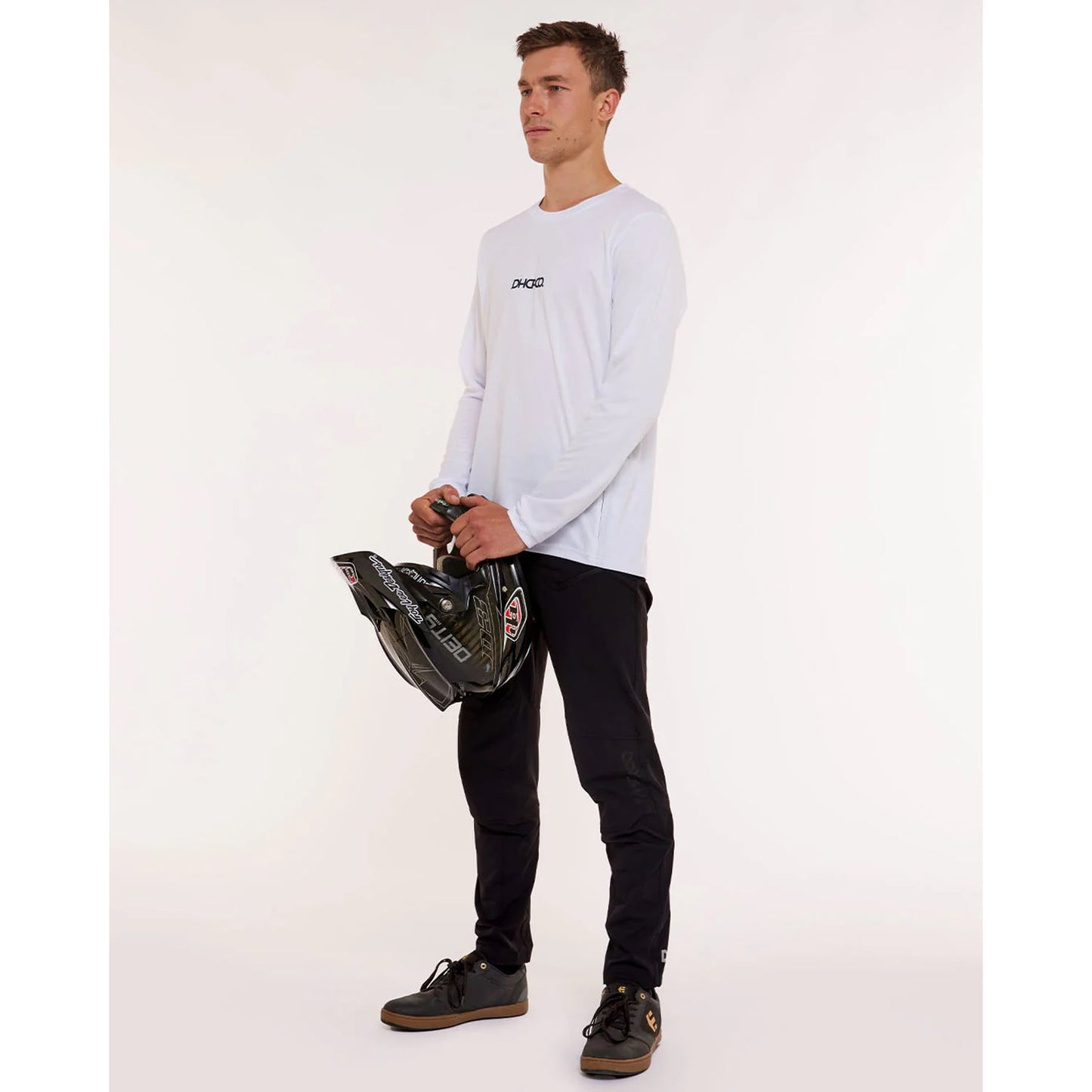 DHARCO GRAVITY Pantaloni neri