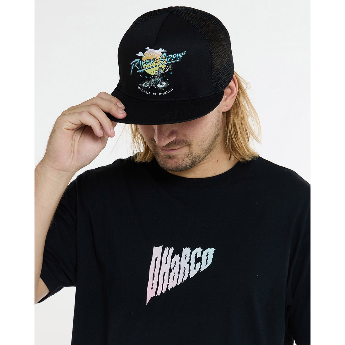 DHARCO FLAT BRIM TRUCKER RIPPIN AND SIPPIN Cap Nero