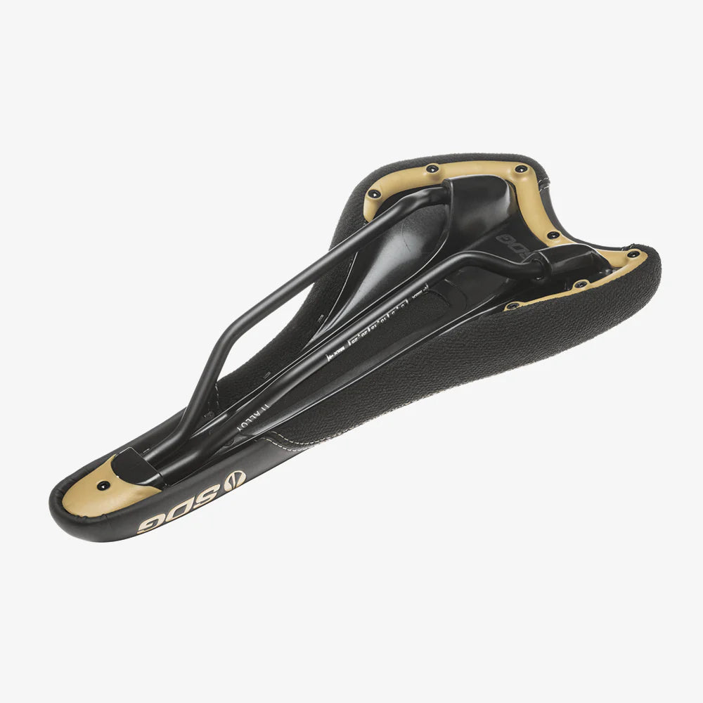 SDG RADAR MTN Rails Sella in titanio-alluminio Nero/Crema