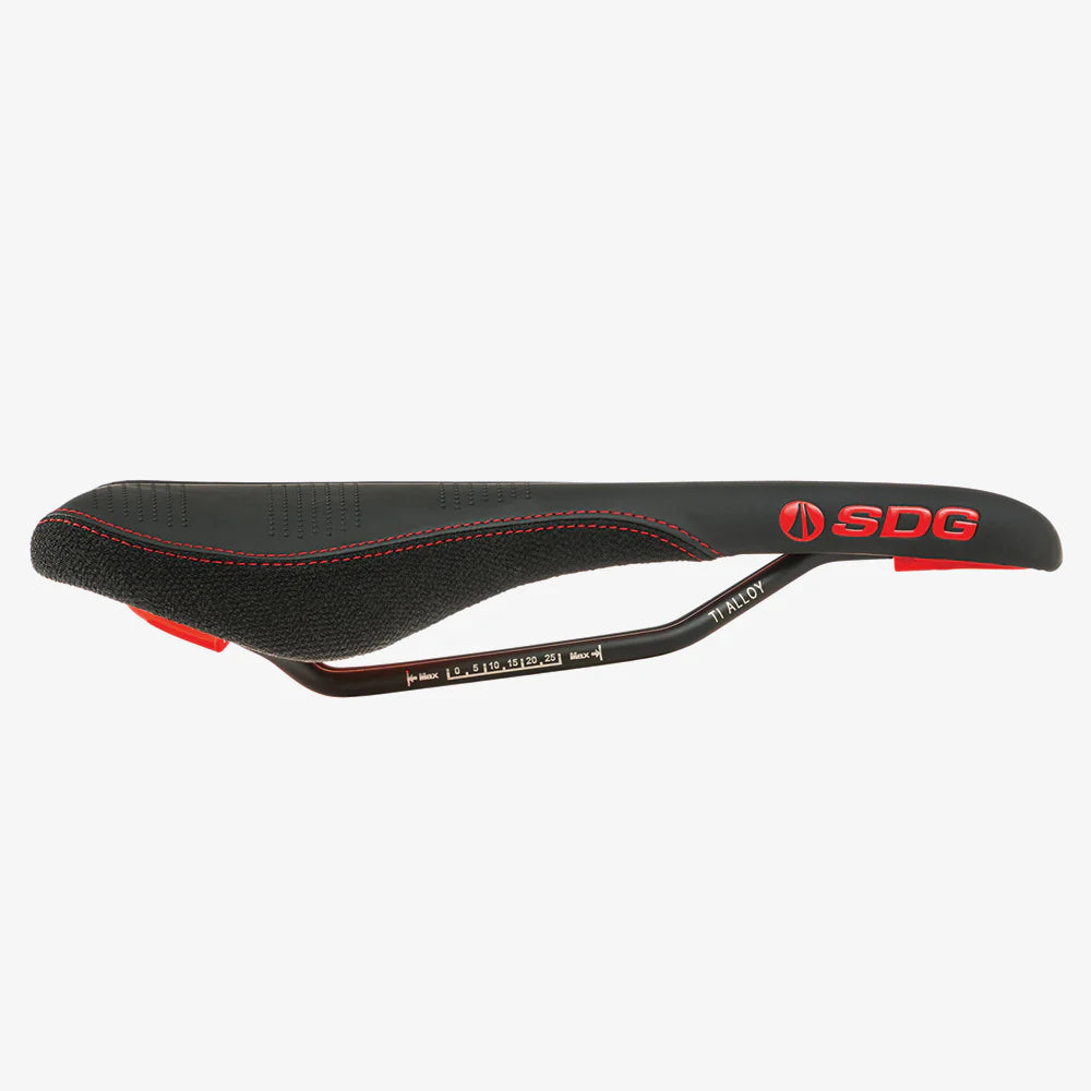 SDG RADAR MTN Rails Sella Titanio-Alu Nero/Rosso
