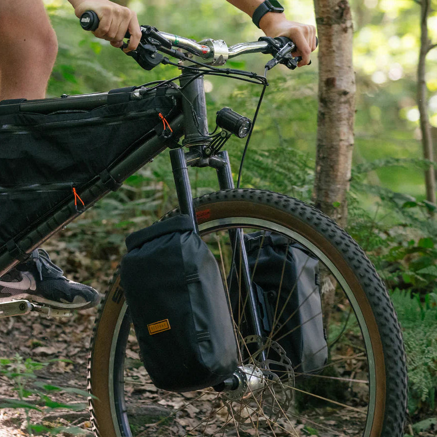 Borsa portaforche RESTRAP SWITCH PANNIER 5 L Nero