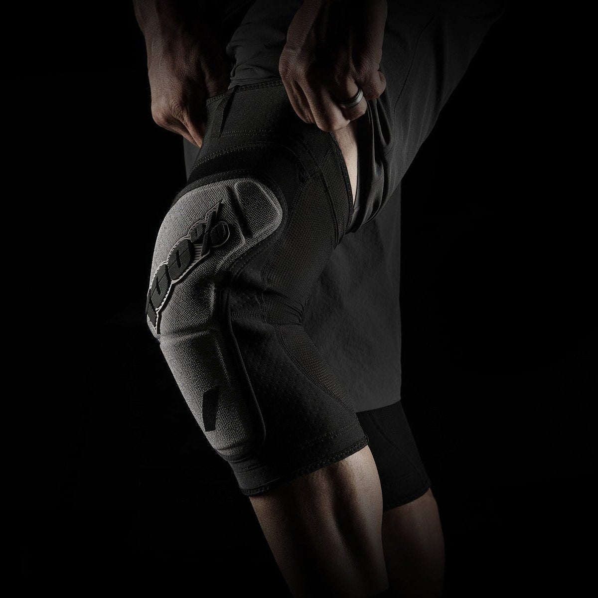 Ginocchiere 100% RIDECAMP Nero/Grigio