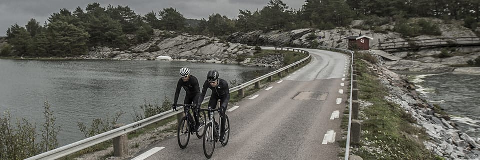 Come rimuovere la serie sterzo della bici da strada?