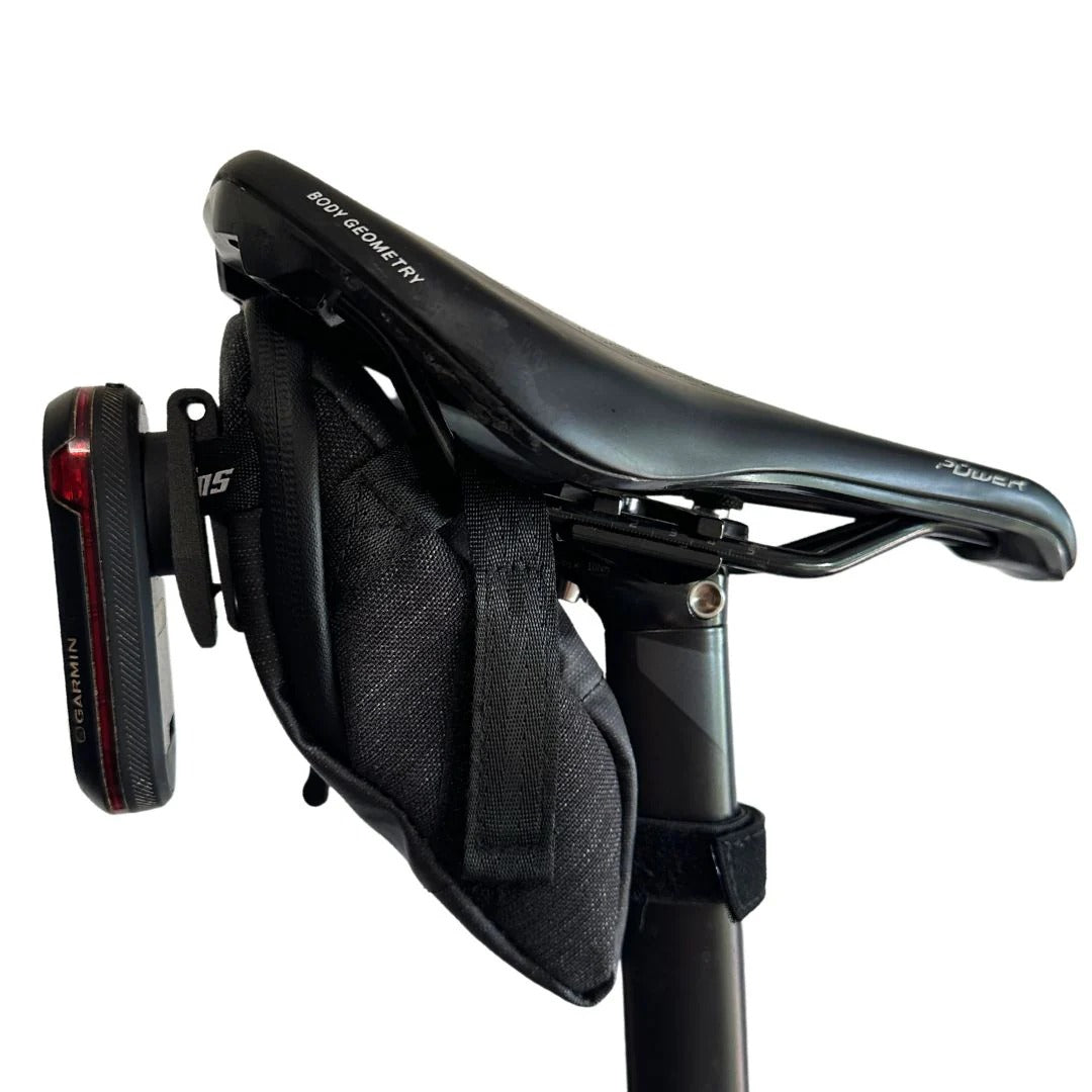 Staffa di illuminazione KOM CYCLING SADDLEBAG CLIP
