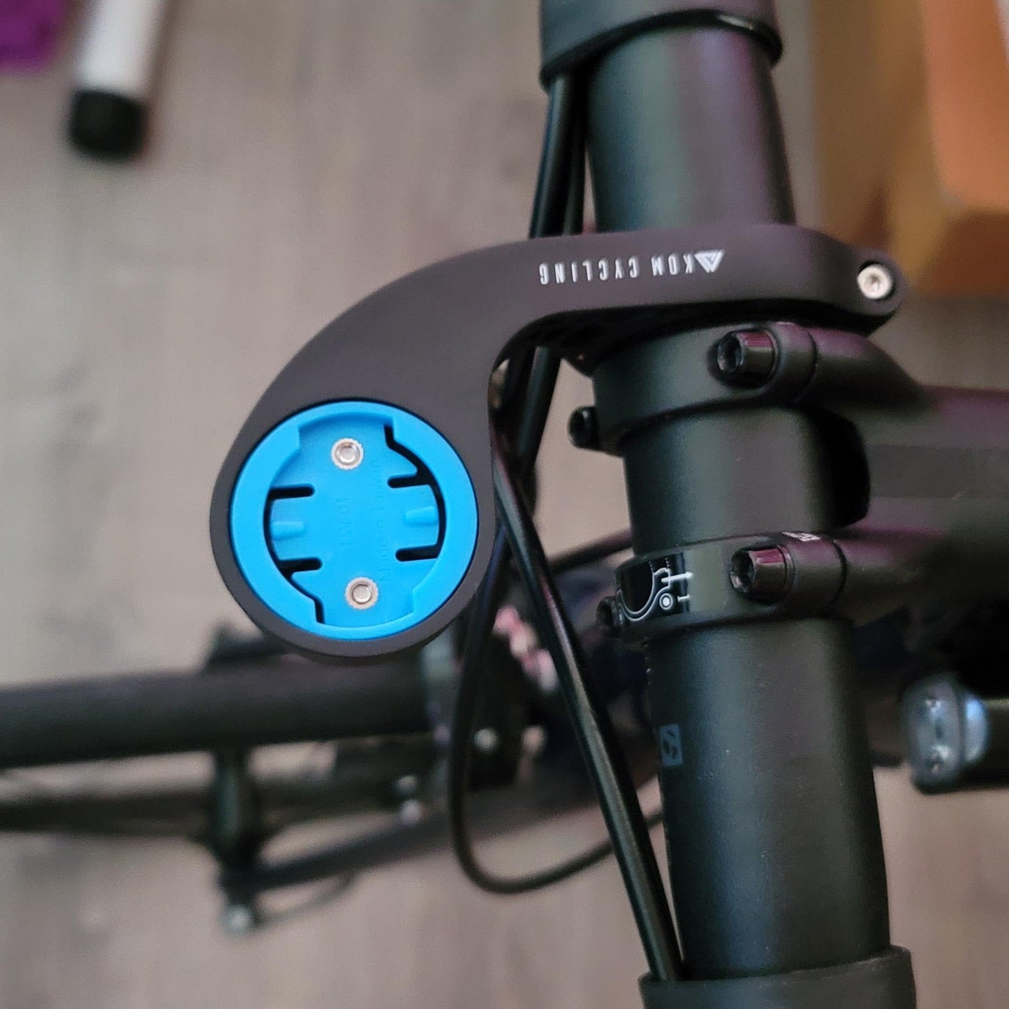 KOM CYCLING Supporto manubrio Wahoo