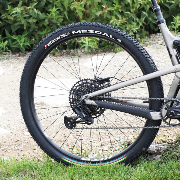 Copertone VITTORIA MEZCAL XC 29X2.35 "UCI Rainbow Edition" Tubeless Ready Soft Black