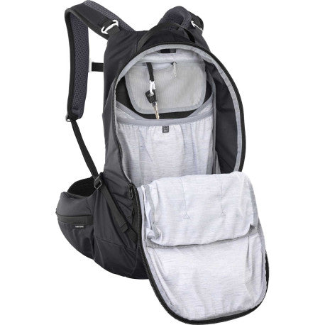Zaino con dorsale EVOC Trail PRO BLACKLINE 16 L Nero
