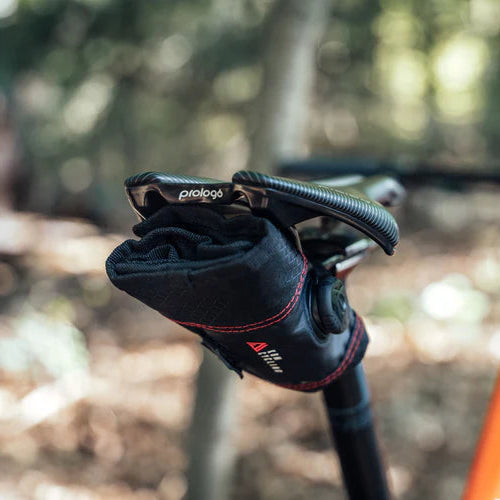 Borsa da sella KOM CYCLING SADDLE ROLL XL