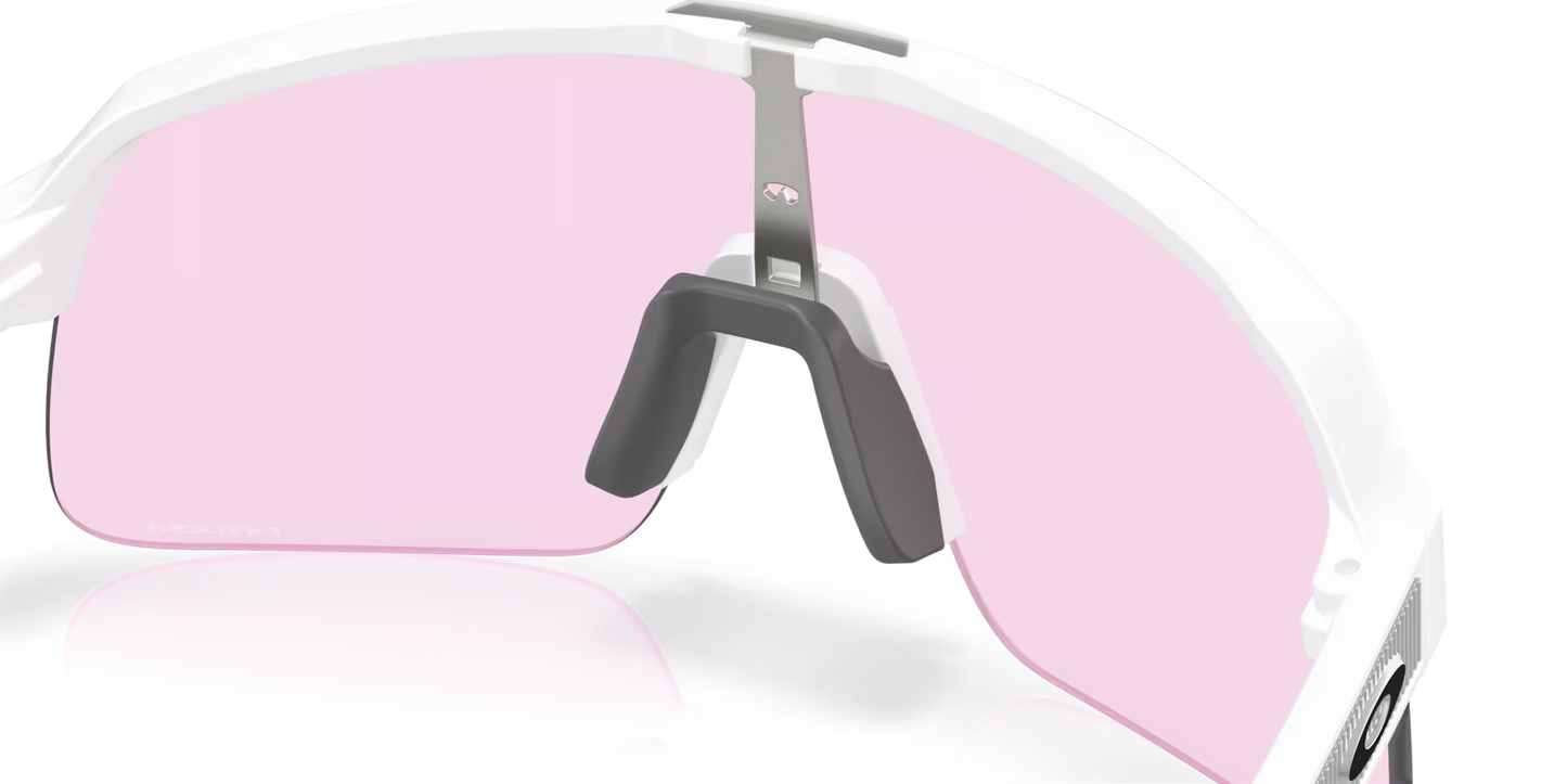 OAKLEY SUTRO LITE S Occhiali bianco opaco Prizm Low Light Lens