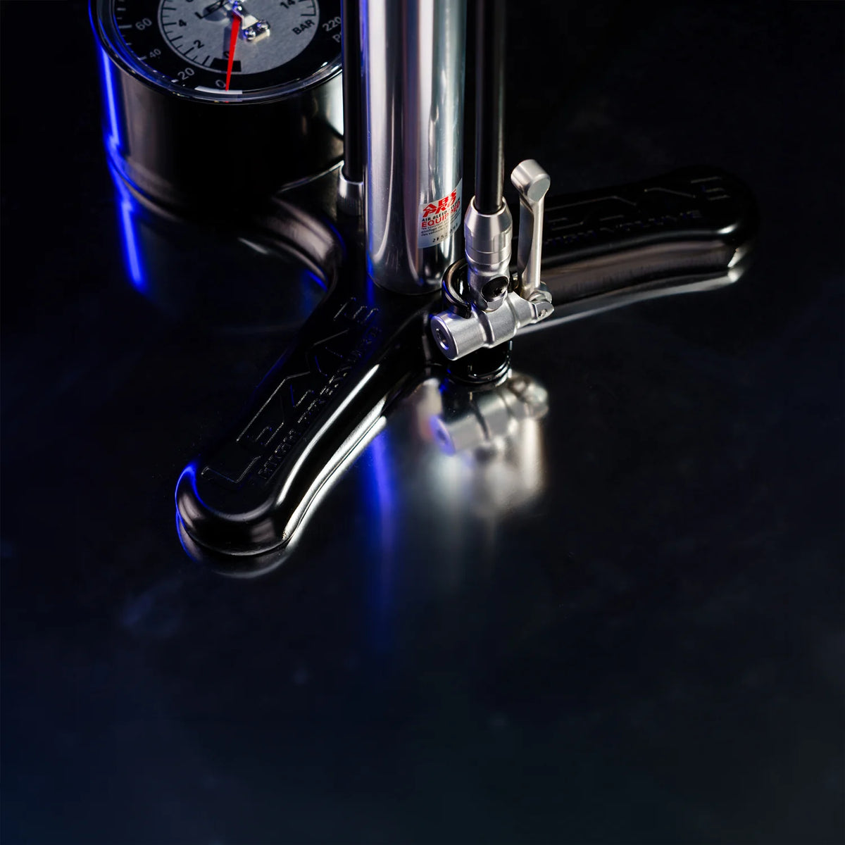 Pompa da pavimento LEZYNE ALLOY FLOOR DRIVE Presta Pro Chuck argento