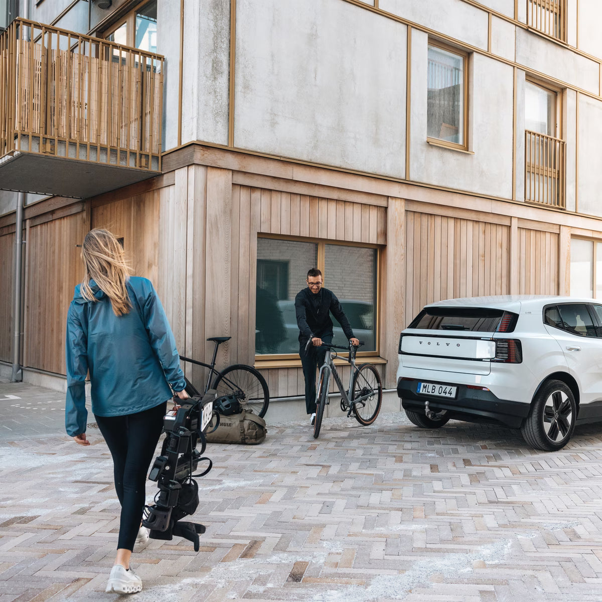 THULE OUTPACE 2 Portabici su gancio di traino