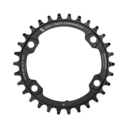 Corona monocorona WOLF TOOTH 96 BCD 11 velocità Shimano XT M8000/SLX M7000, 4 fori, 96 mm, nera — vista della corona su sfondo bianco