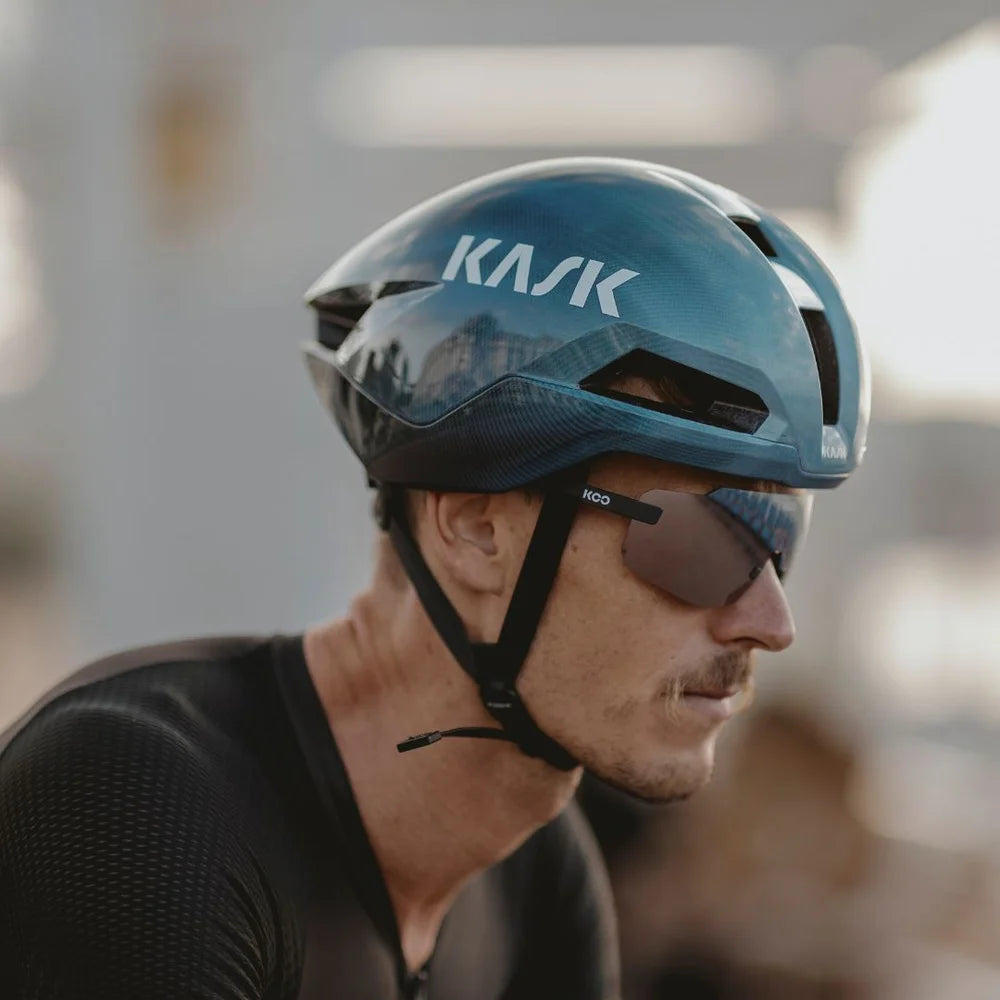 Casco da strada KASK NIRVANA blu