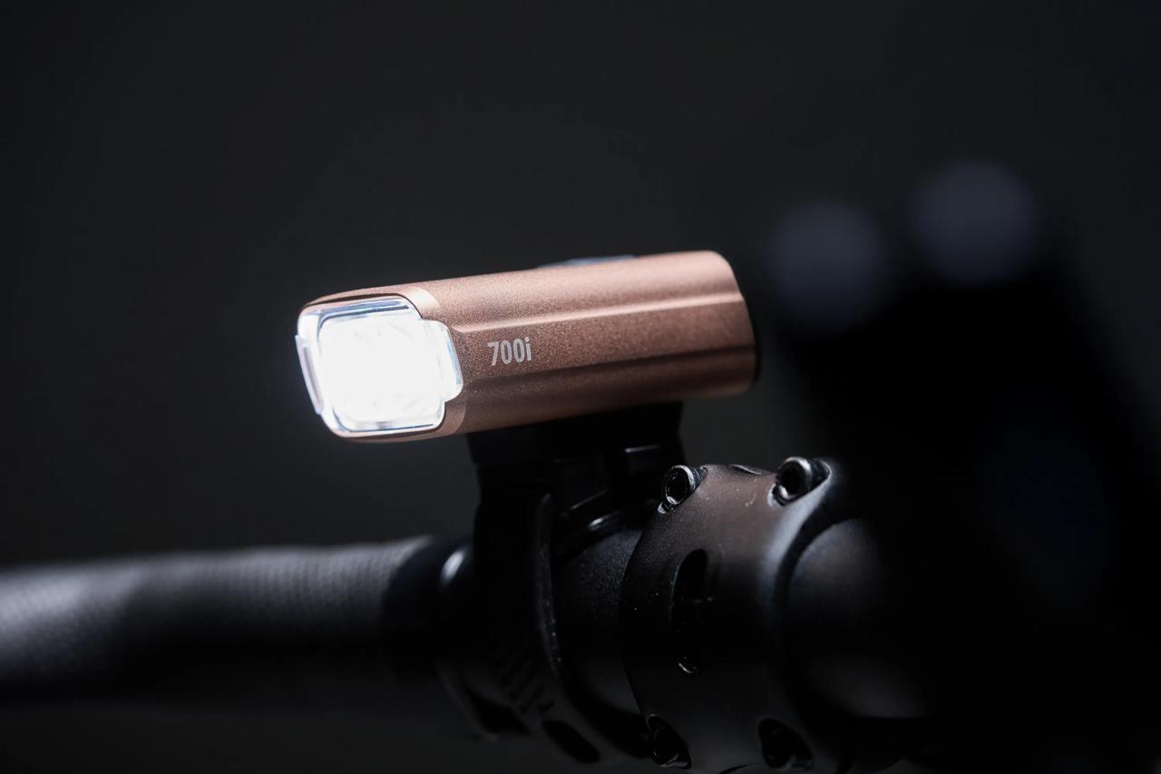 Illuminazione Anteriore BBB NANOSTRIKE 700 i Rosa