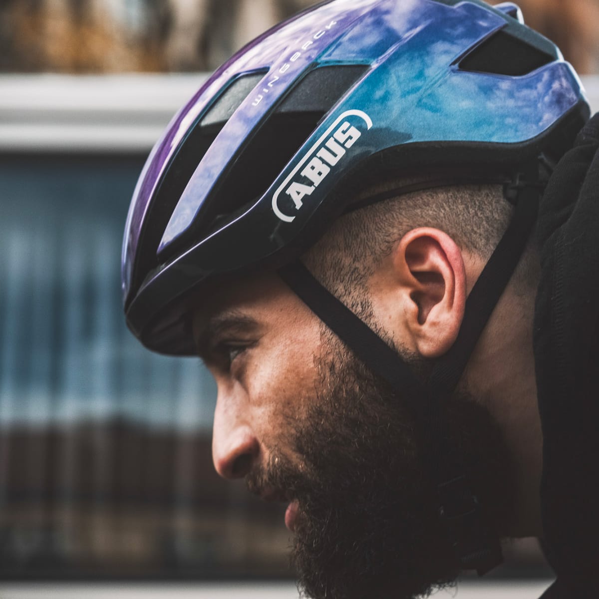 Casco da strada ABUS WINGBACK Viola