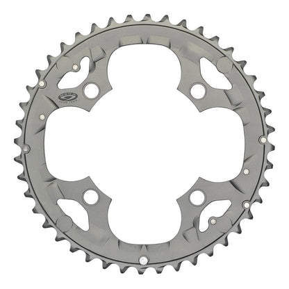 Piatto Esterno SHIMANO DEORE M590 9V 4 Fori 104 mm Argento
