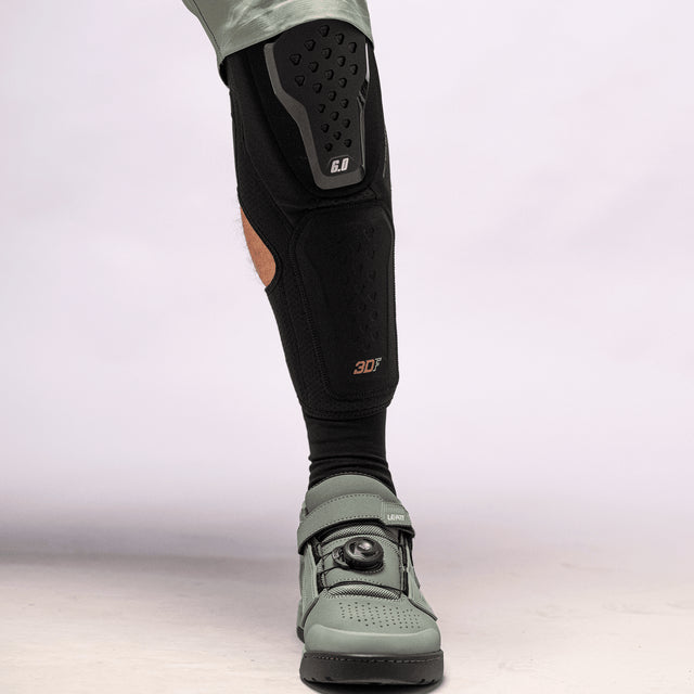 LEATT 6.0 EVO EXT ginocchiere Nero