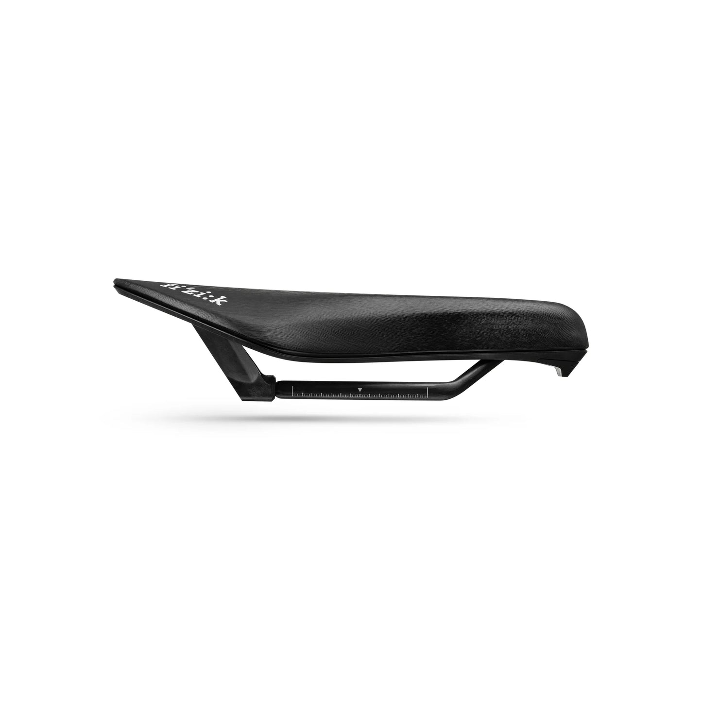 Sella FIZIK AERIS SHORT DISTANCE R1 LIGHT 135 mm Rails Carbonio