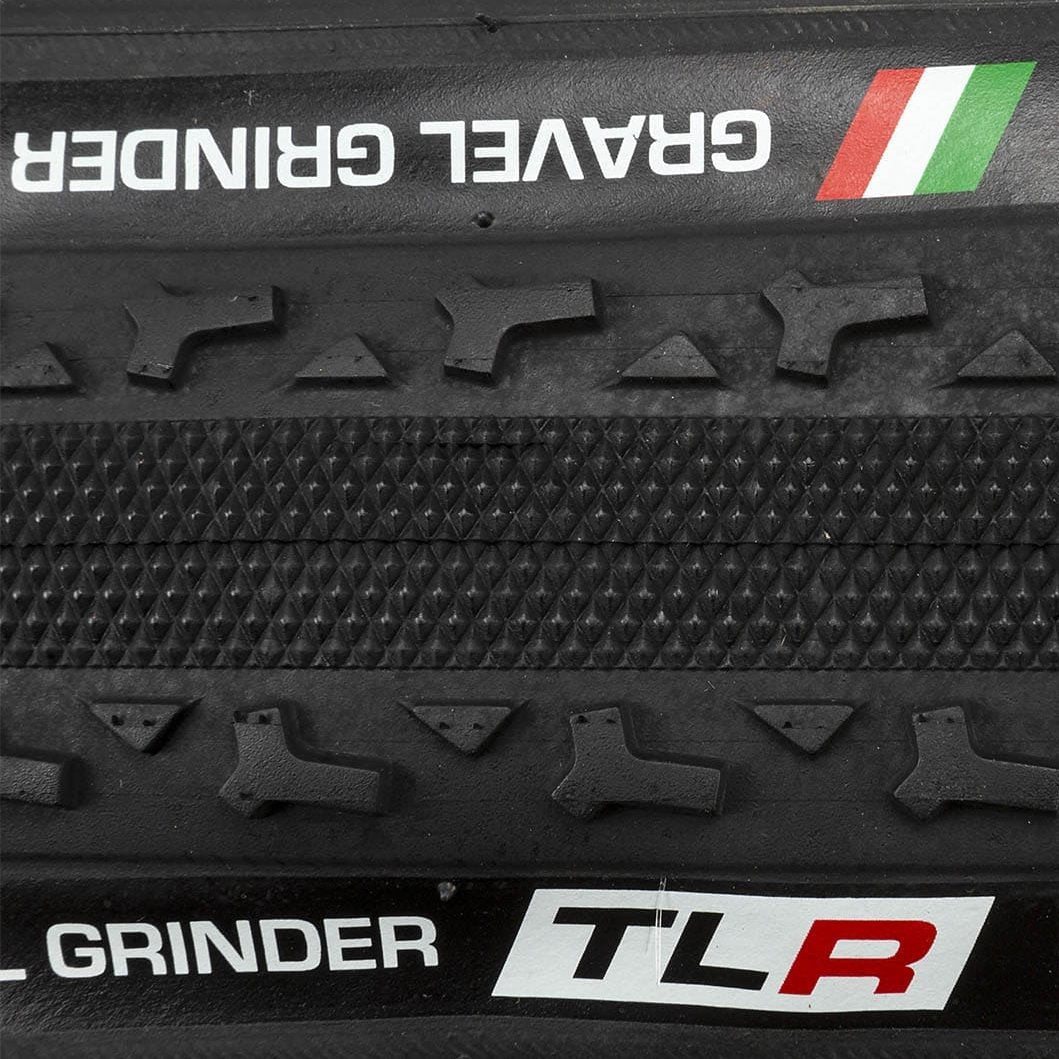 Pneumatico CHALLENGE GRAVEL GRINDER 700x33c Tubeless Ready Nero