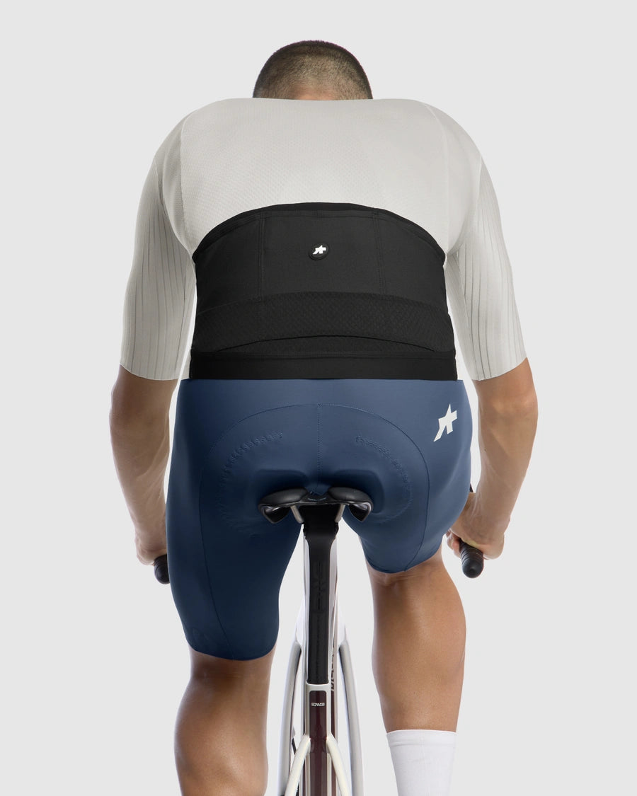 ASSOS EQUIPE RS S11 Maglia a maniche corte Latte di mandorla