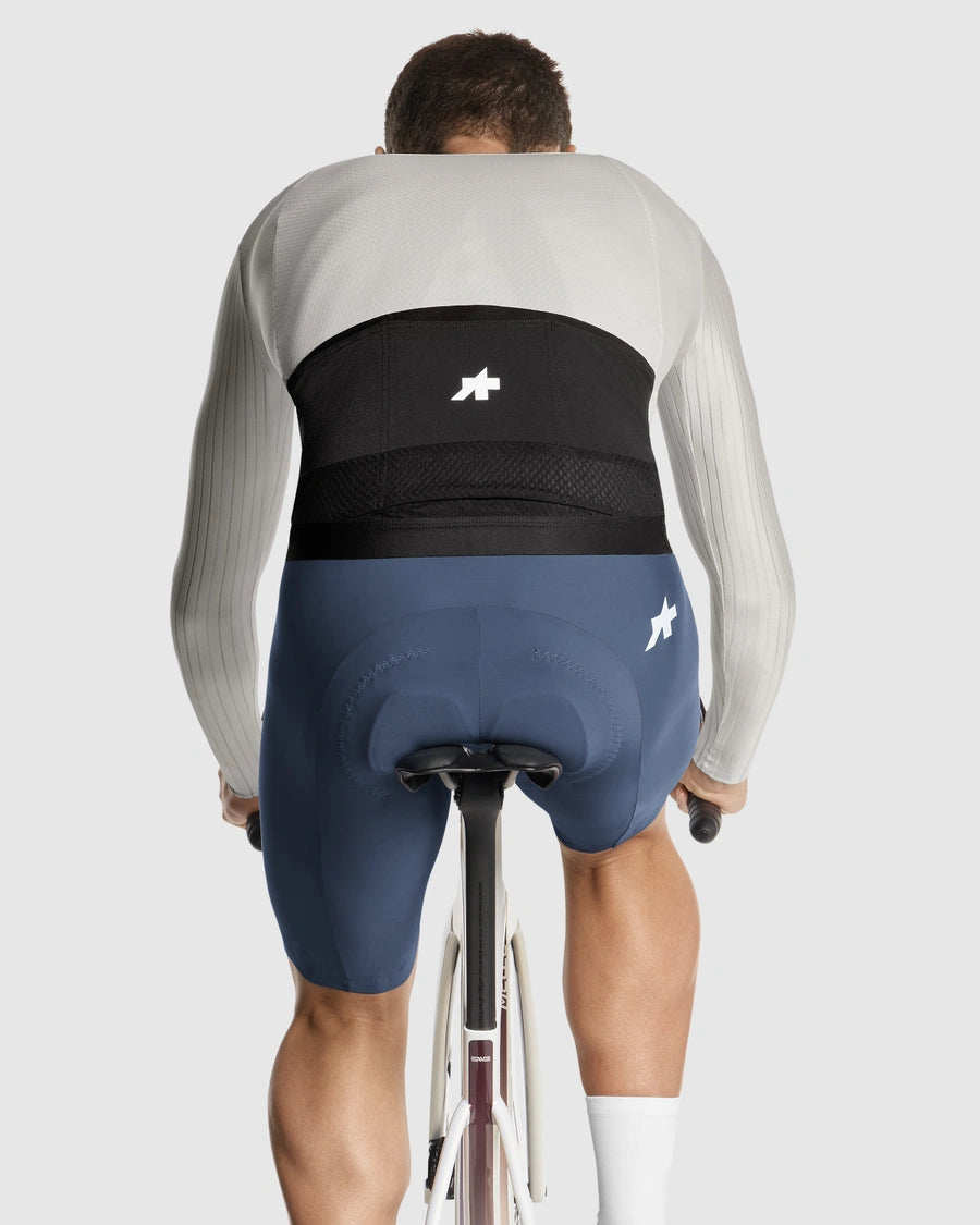 ASSOS EQUIPE RS S11 Maglia a maniche lunghe Latte di mandorla