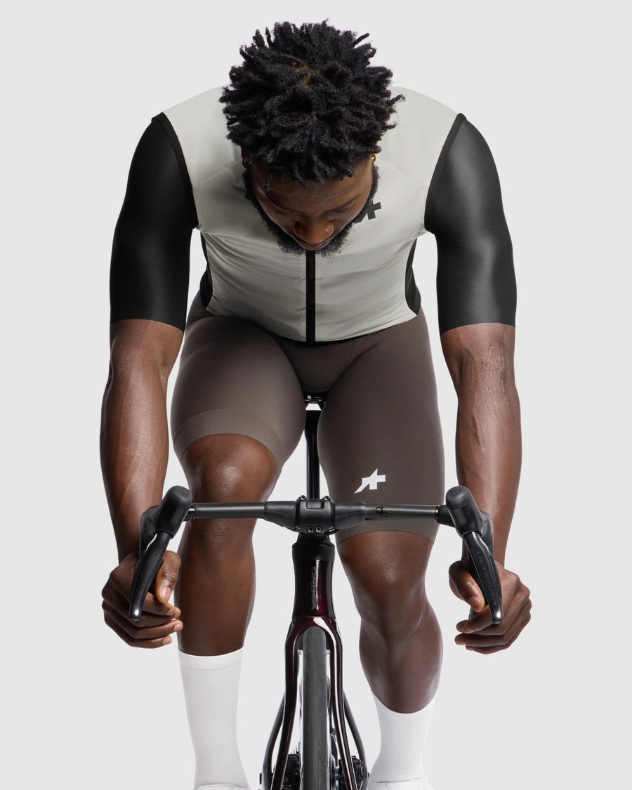 ASSOS MILLE GT WIND S11 Giacca senza maniche al latte di mandorla