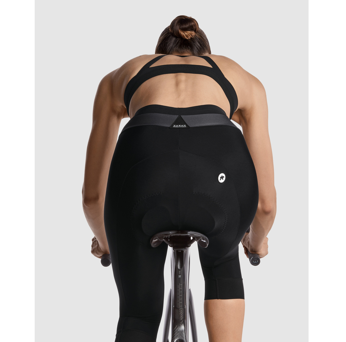 ASSOS UMA C2 - Pantaloncini 3/4 donna Serie nera