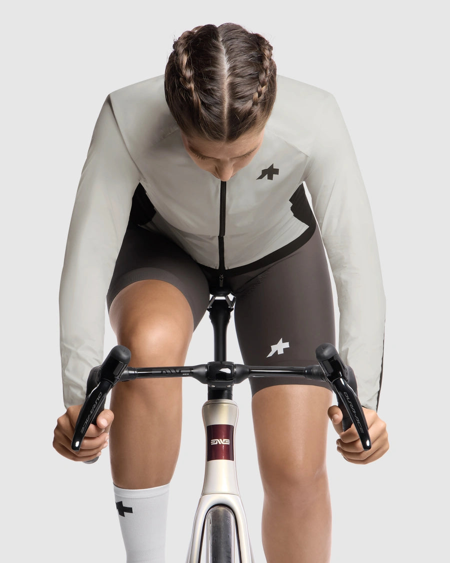 ASSOS UMA GT WIND S11 Giacca donna Latte di mandorla