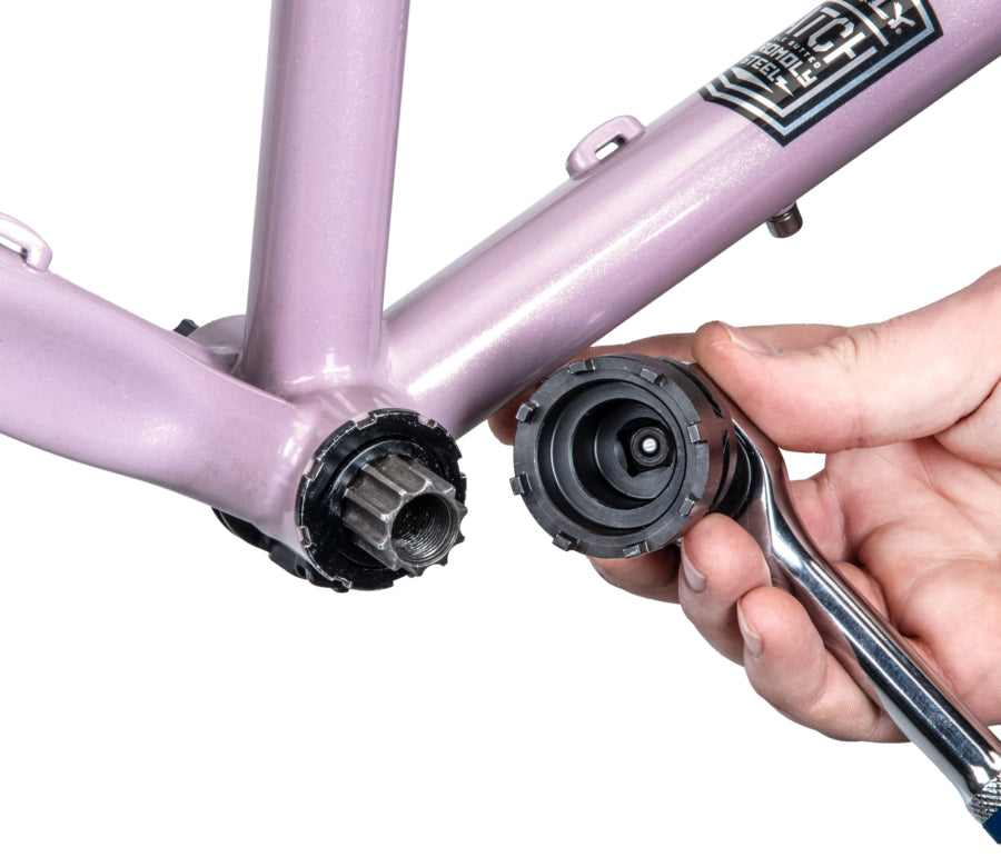Park Tool BBT-118 inserito in un movimento centrale
