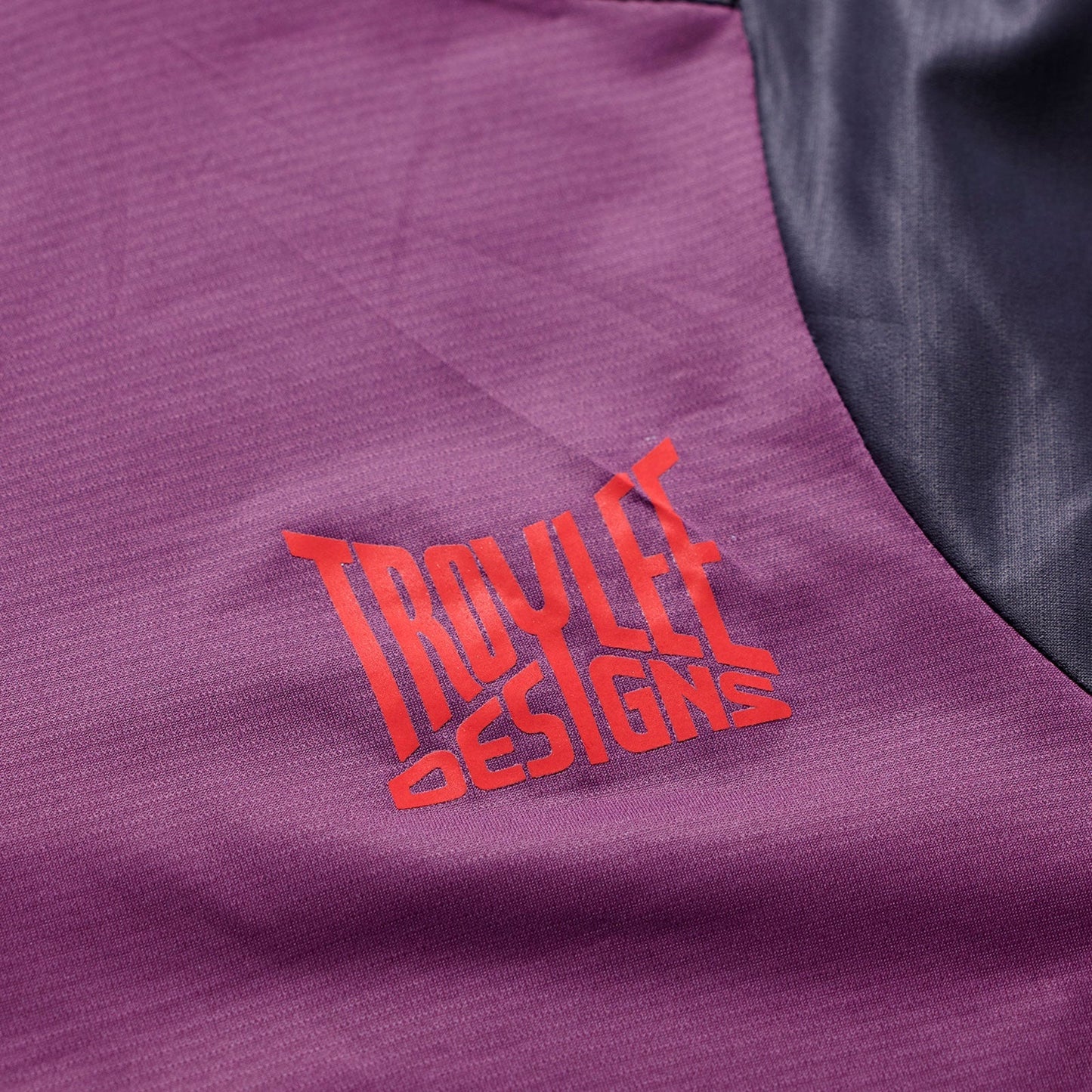 TROY LEE DESIGNS SKYLINE PRO FANGS ARMY Maglia a maniche corte Sangria