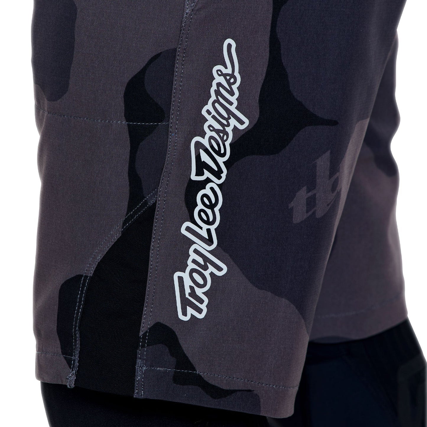 TROY LEE DESIGNS SKYLINE PRO FLOW CAMO Pantaloncini in carbonio con fodera BN3TH