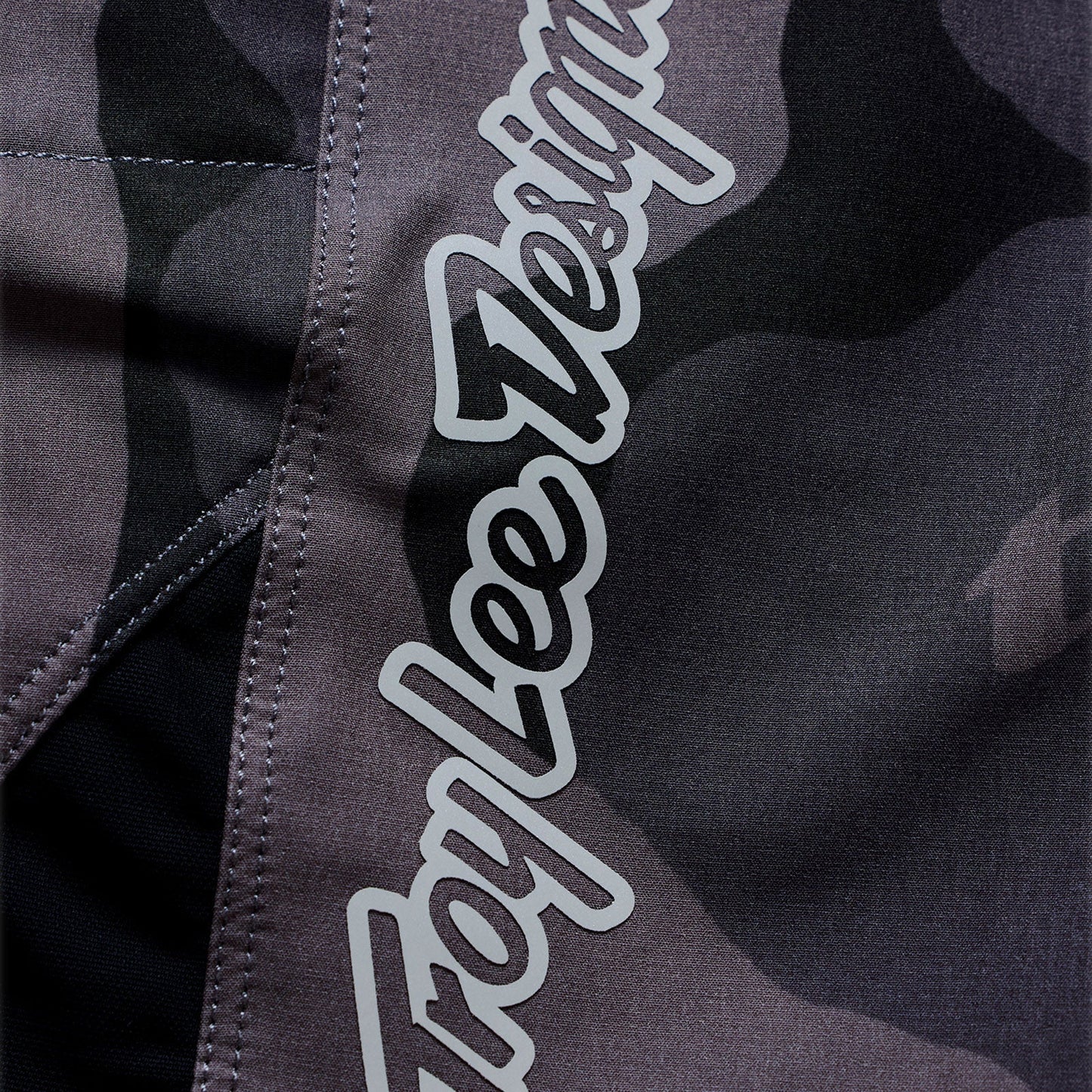TROY LEE DESIGNS SKYLINE PRO FLOW CAMO Pantaloncini in carbonio con fodera BN3TH