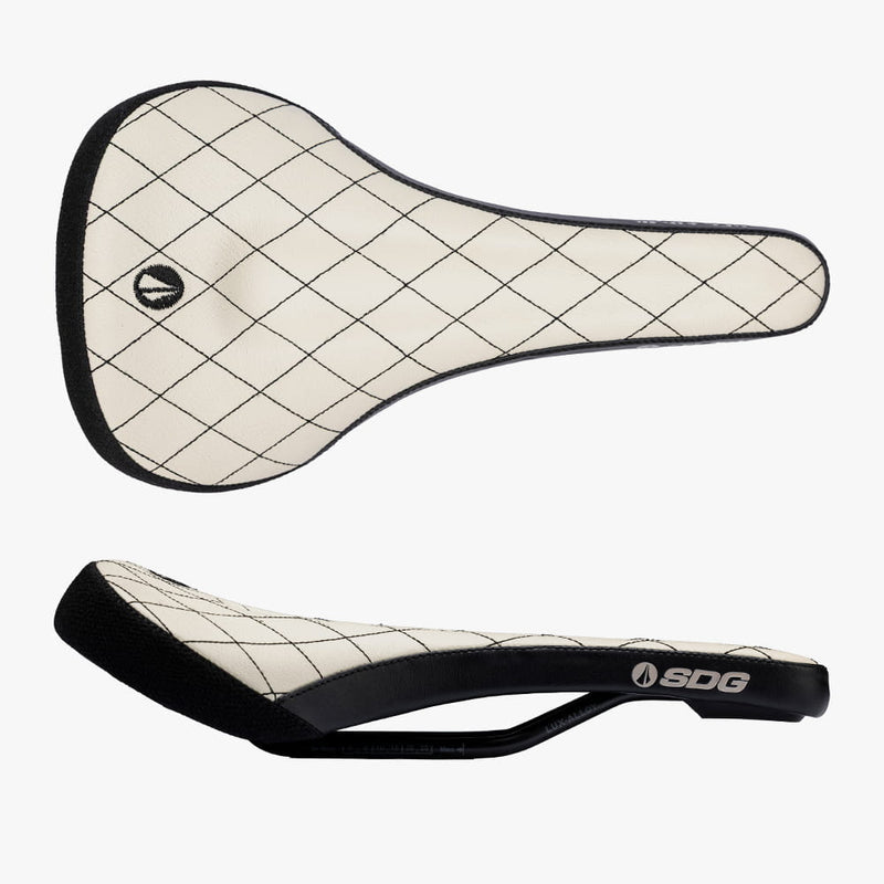 Sella SDG Bel-Air V3 Max Stitched Leather bianca, vista d’insieme