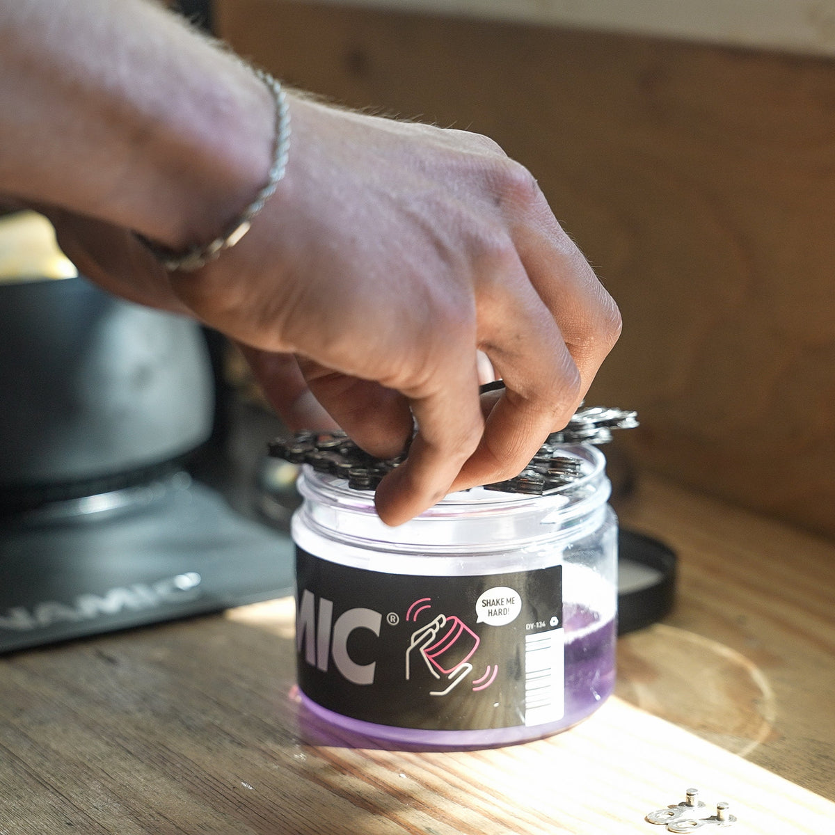 Catena inserita nel DYNAMIC SHAKE-IT-OFF