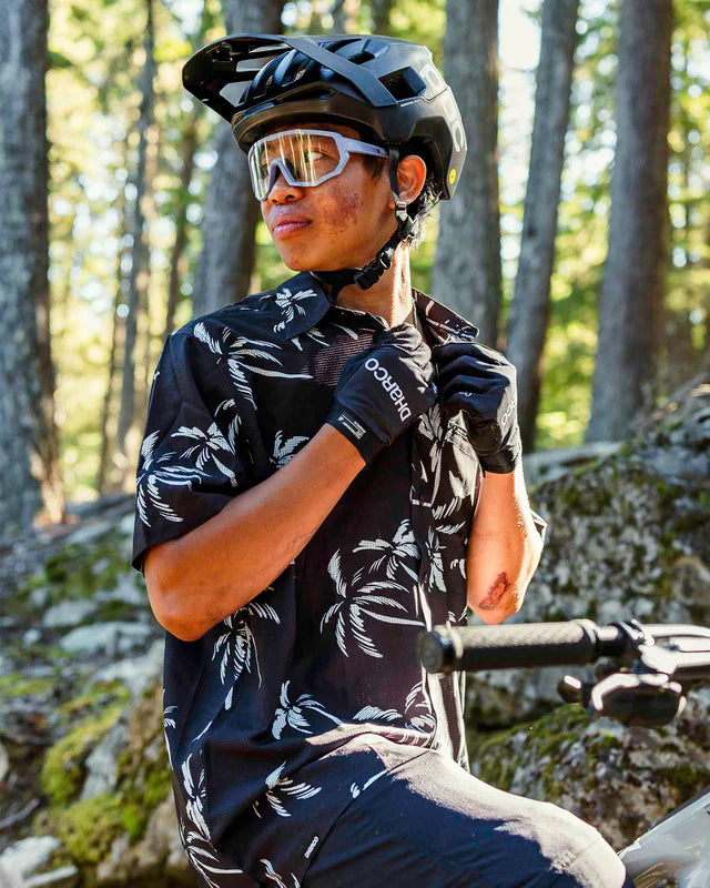 DHARCO TECH BOWEN Camicia a maniche corte nera