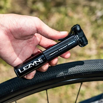 Pompa a mano LEZYNE PRESTA POCKET DRIVE nera