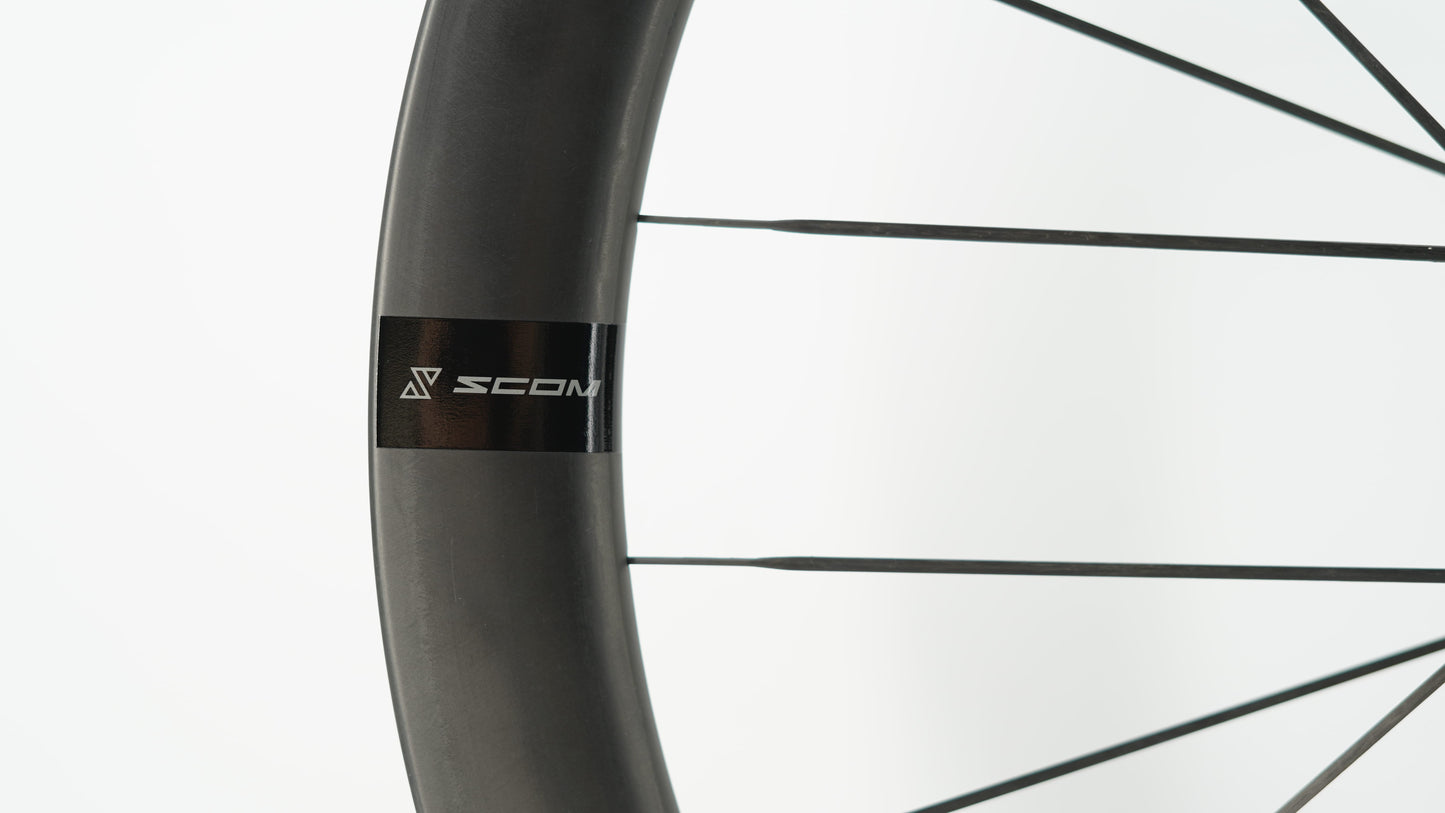 Coppia di ruote SCOM ULTRA + Tubeless Ready (bloccaggio centrale)