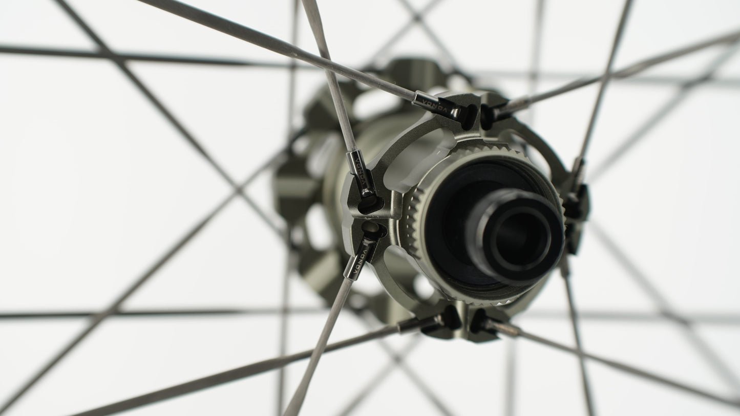 Coppia di ruote SCOM ULTRA Tubeless Ready (bloccaggio centrale)