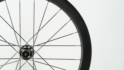 Coppia di Ruote SCOM ULTRA 40 Tubeless Ready (Center Lock)