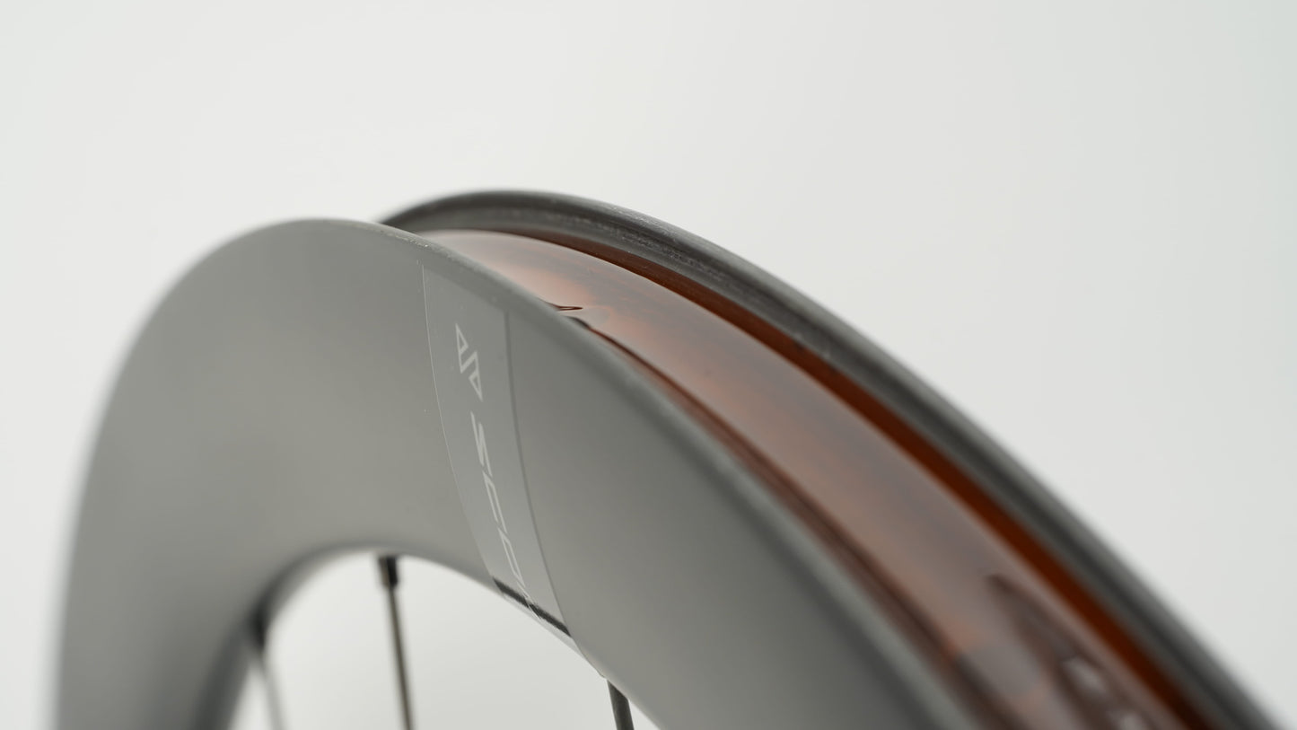 Coppia di ruote SCOM ULTRA Tubeless Ready (bloccaggio centrale)