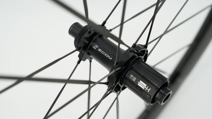 Coppia di Ruote SCOM RACE Tubeless Ready (Center Lock)