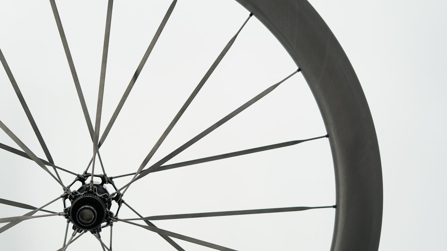 Coppia di ruote SCOM RACE Tubeless Ready (bloccaggio centrale)