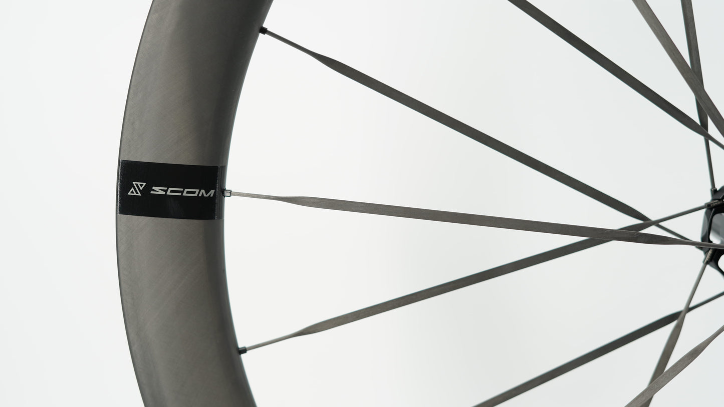 Coppia di ruote SCOM RACE Tubeless Ready (bloccaggio centrale)